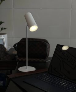 Alternative view of چراغ مطالعه مینیمال شارژی